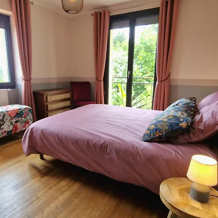 La Maison De Chateau Trompette بيت للعطل