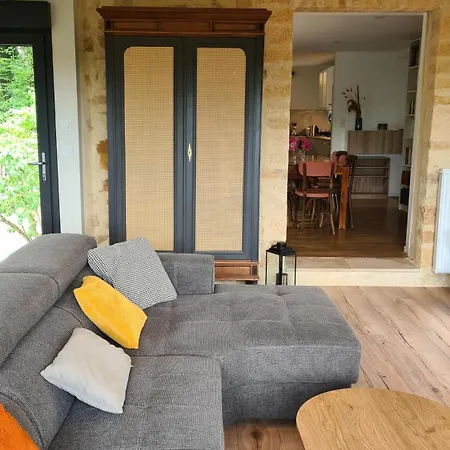 La Maison De Chateau Trompette بيت للعطل سارلا لا كانيدا
